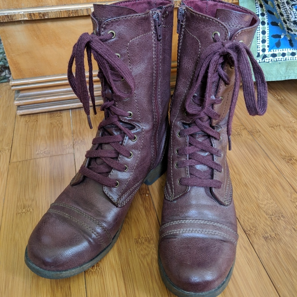 Mossimo maroon combat boots